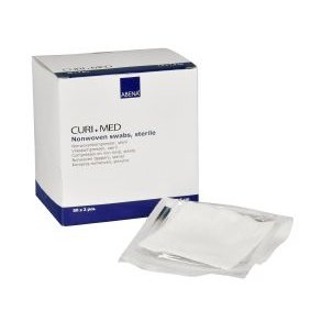 Curi-Med sterile non-woven compresses 7.5 x 7.5 cm. - 25 x 5 pcs.