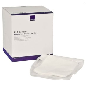 Curi-Med sterile non-woven compresses 10 x 10 cm. - 25 x 5 pcs.
